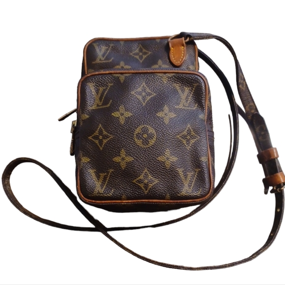 ✨️LOUIS VUITTON MONOGRAM MINI AMAZONE CROSSBODY - Picture 5 of 14